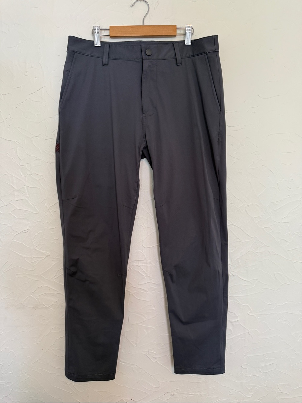 Rhône Men’s Dress Pants. Size 33
